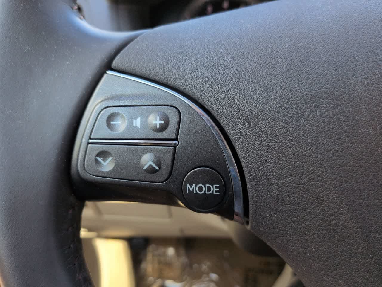 Used 2010 Lexus ES 350 w/ Preferred Accessory Package FWD image 24