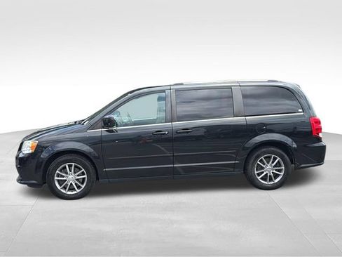 Used 2015 Dodge Grand Caravan SXT FWD image 7