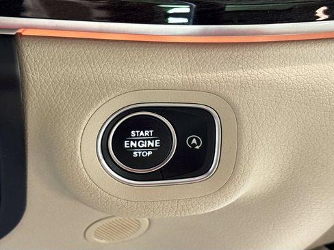 Used 2020 Mercedes-Benz GLS 450 4MATIC image 17