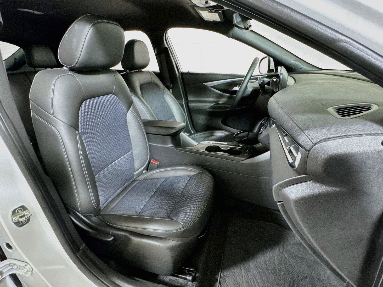 Certified 2024 Buick Envista Preferred w/ Convenience I Package FWD image 25