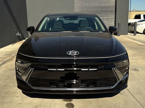 New 2026 Hyundai Sonata SEL FWD image 2