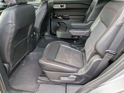 Used 2024 Ford Explorer ST-Line w/ Class IV Trailer Tow Package image 29