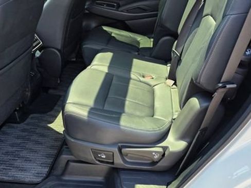 Used 2023 Subaru Ascent Limited w/ Technology Package AWD/4WD image 12