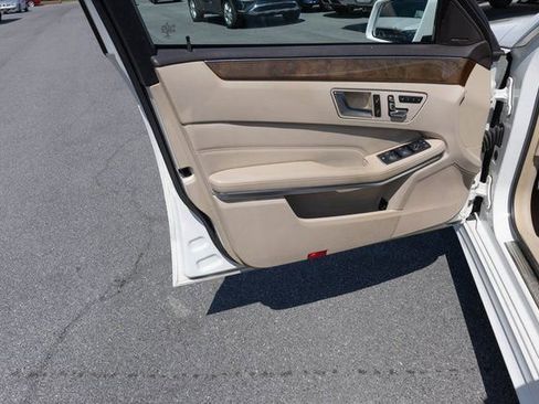 Used 2016 Mercedes-Benz E 350 4MATIC Wagon image 14