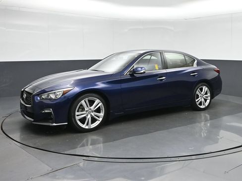 Used 2021 INFINITI Q50 Signature Edition w/ Cargo Package AWD/4WD image 3