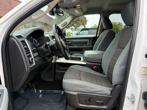 Used 2018 RAM 1500 Outdoorsman AWD/4WD image 9