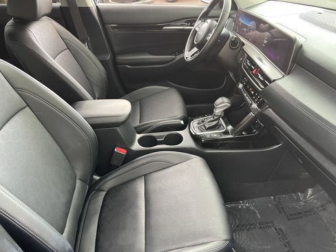 Certified 2024 Kia Seltos EX FWD image 10