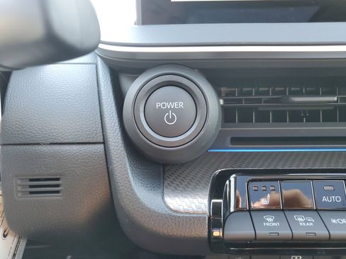 New 2026 Toyota Prius XLE image 25