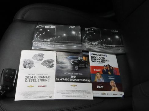 Used 2024 Chevrolet Silverado 2500 LT w/ Midnight Edition image 60