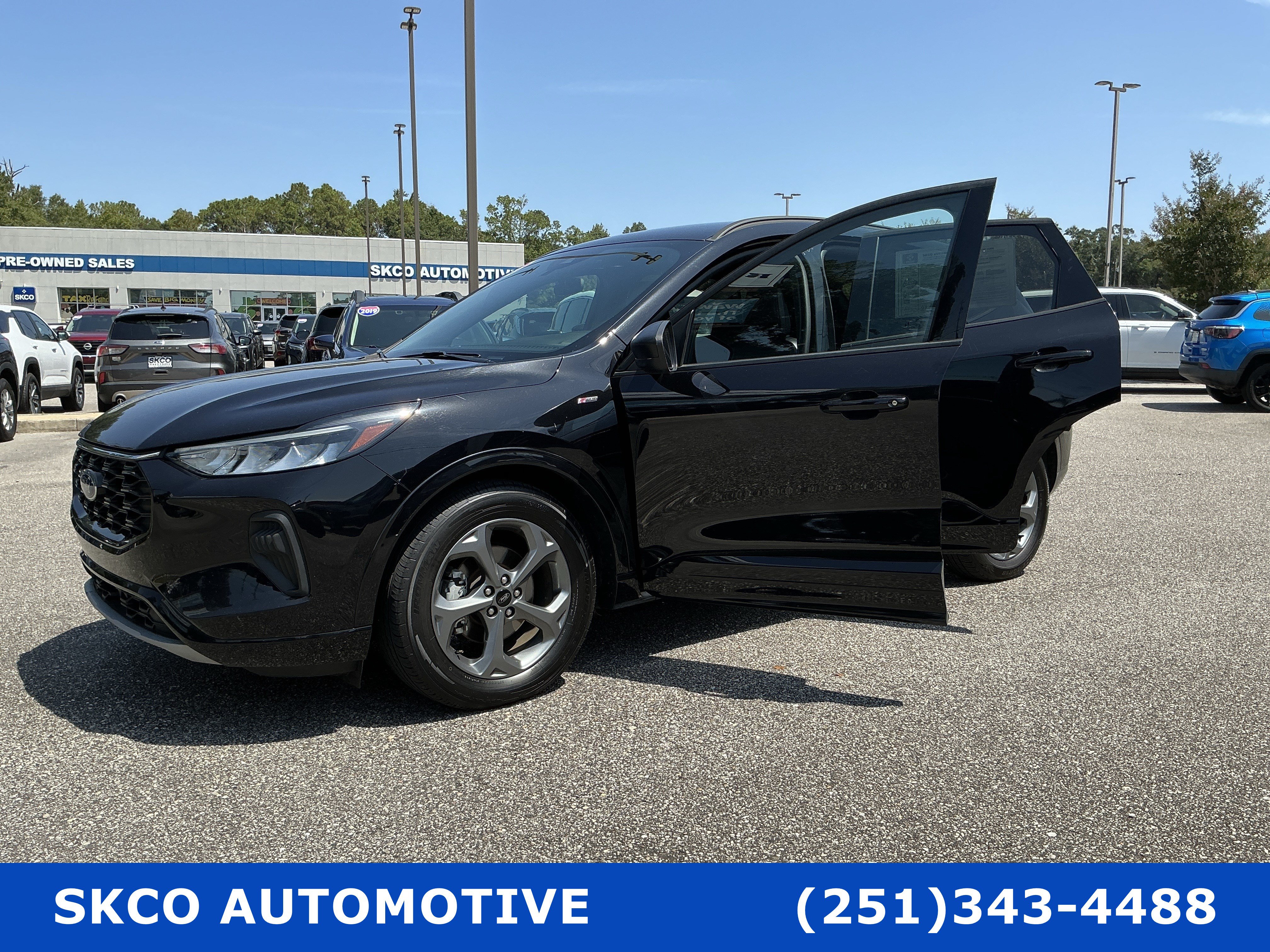 Used 2023 Ford Escape ST-Line FWD image 28