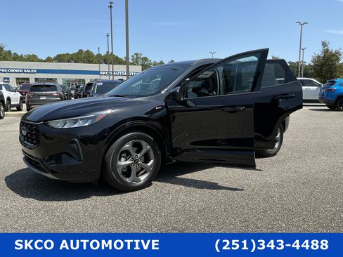 Used 2023 Ford Escape ST-Line FWD image 28