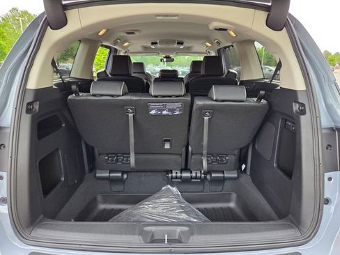 New 2026 Honda Odyssey Touring image 16