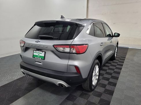 Used 2021 Ford Escape SE FWD image 9