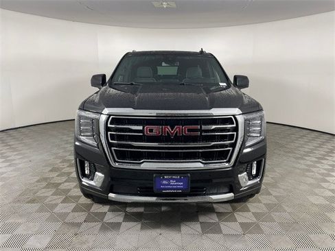Used 2023 GMC Yukon SLT w/ SLT Luxury Package image 24