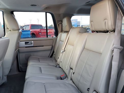 Used 2013 Ford Expedition Limited image 28