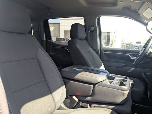 Used 2025 Chevrolet Silverado 1500 LT RWD image 42