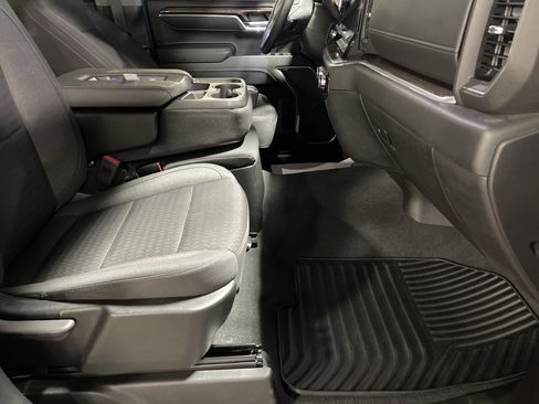 Used 2023 GMC Sierra 1500 Elevation image 14