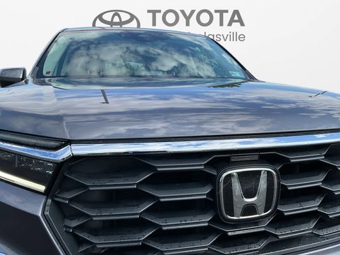 Used 2025 Honda Pilot EX-L image 10