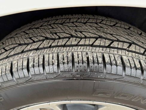 Used 2024 Buick Enclave Avenir image 34