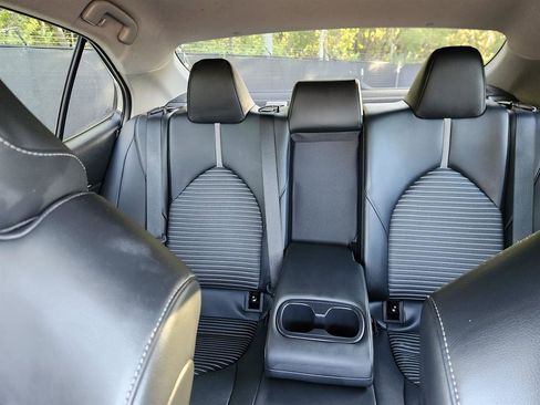 Used 2023 Toyota Camry SE image 16