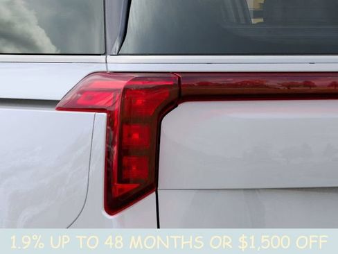 New 2026 Kia Carnival EX FWD image 12