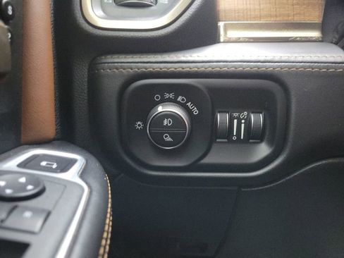 Used 2022 RAM 3500 Limited image 13