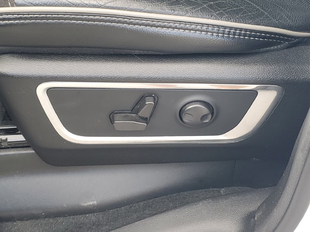 Used 2022 RAM 1500 Laramie AWD/4WD image 15