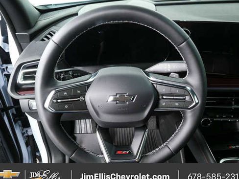 New 2026 Chevrolet Traverse Z71 w/ Driver Confidence Package AWD/4WD image 8