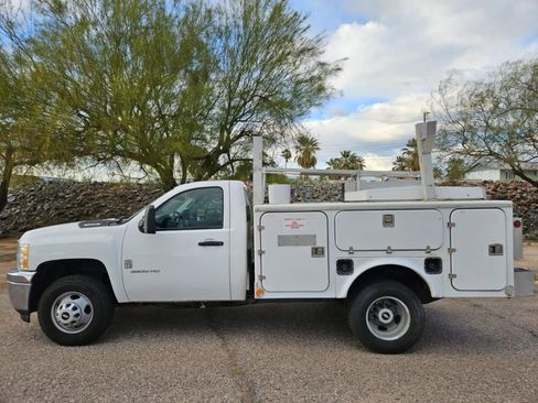 Used 2014 Chevrolet Silverado 3500 W/T image 8