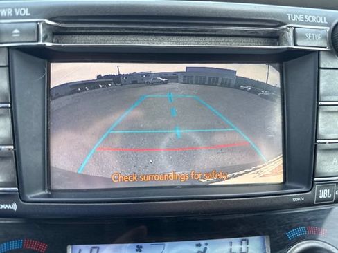 Used 2013 Toyota RAV4 Limited AWD/4WD image 25