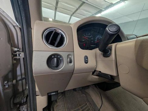 Used 2005 Ford F150 FX4 AWD/4WD image 29