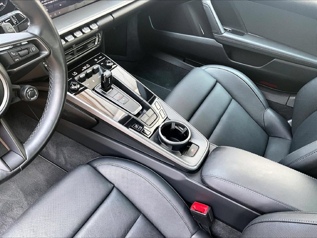 Used 2023 Porsche 911 Carrera RWD image 20