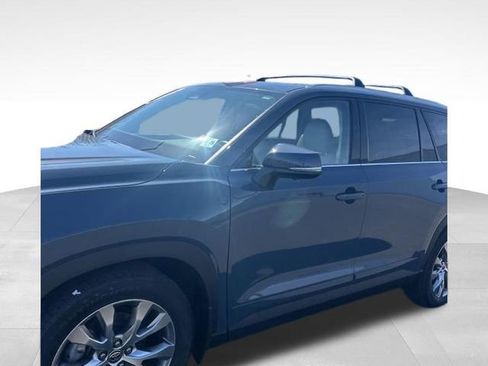 Used 2024 Toyota Grand Highlander XLE image 2