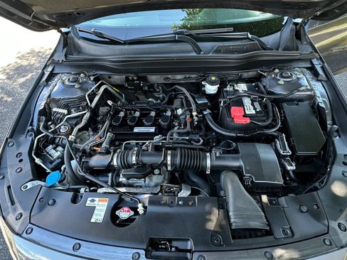 Used 2018 Honda Accord LX image 15