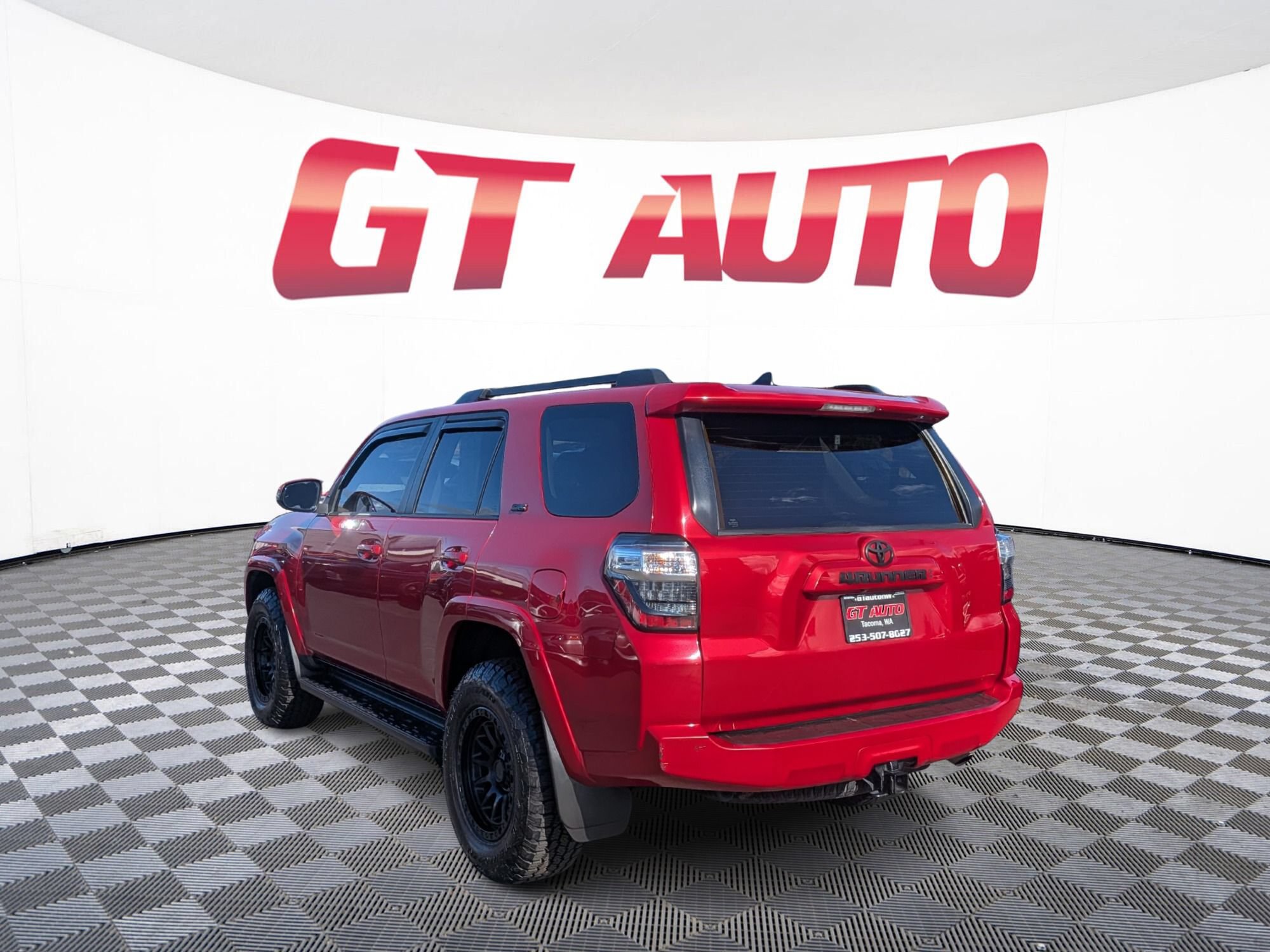 Used 2024 Toyota 4Runner SR5 Premium w/ Moonroof Package AWD/4WD image 3