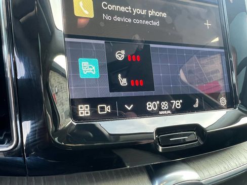 Used 2025 Volvo XC60 B5 Plus w/ Protection Package Premier image 21