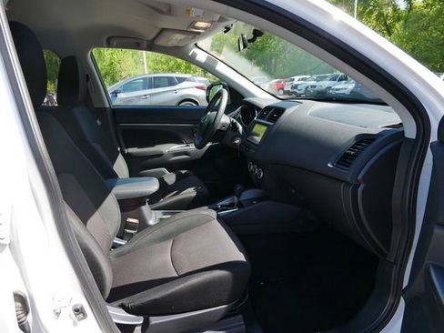 Used 2018 Mitsubishi Outlander Sport ES AWD/4WD image 8