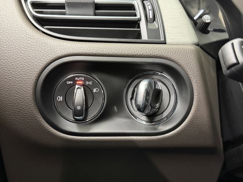 New 2026 Porsche Macan image 49