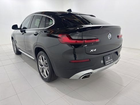 Certified 2023 BMW X4 xDrive30i w/ Convenience Package image 3