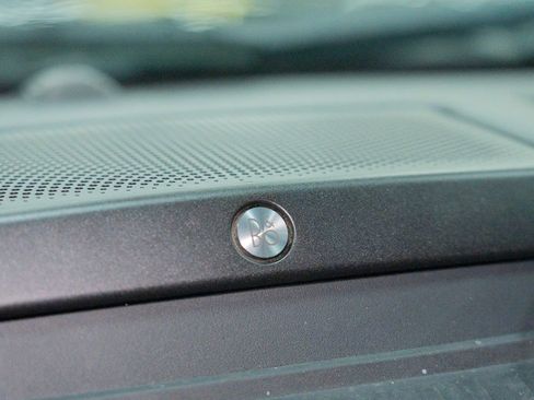 Used 2019 Ford F150 Lariat w/ Equipment Group 502A Luxury image 42