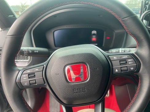 Used 2025 Honda Civic Type R image 15