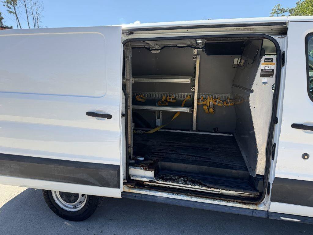 Used 2019 Ford Transit 250 130 Low Roof RWD image 6