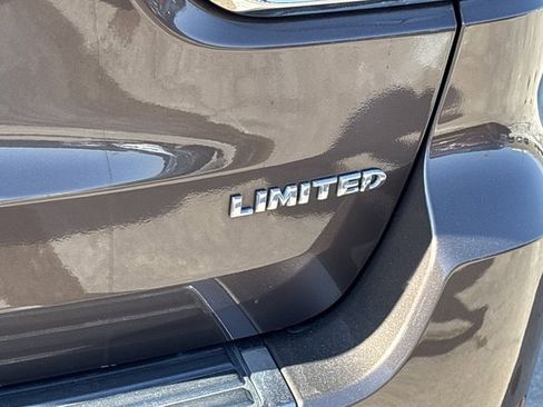 Used 2020 Jeep Grand Cherokee Limited w/ Luxury Group II image 5