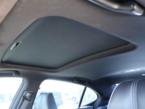 Used 2018 Acura TLX V6 w/ Technology & A-SPEC Pkg image 28