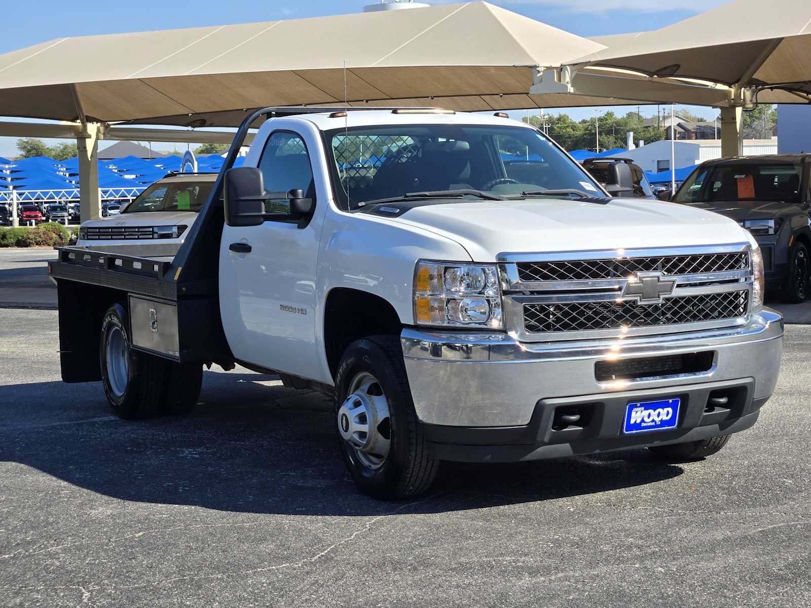 Used 2011 Chevrolet Silverado 3500 W/T RWD image 3