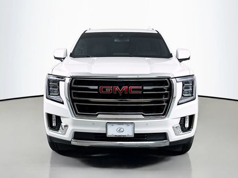 Used 2022 GMC Yukon SLT w/ SLT Luxury Package RWD image 2