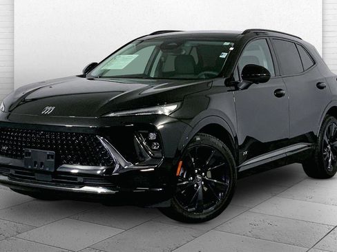 Used 2025 Buick Envision Sport Touring image 12