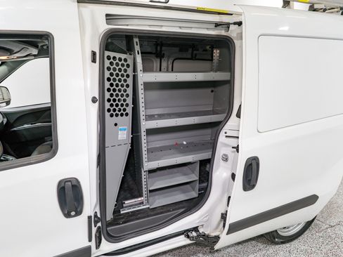 Used 2022 RAM ProMaster City Tradesman w/ Window Group 04 image 11