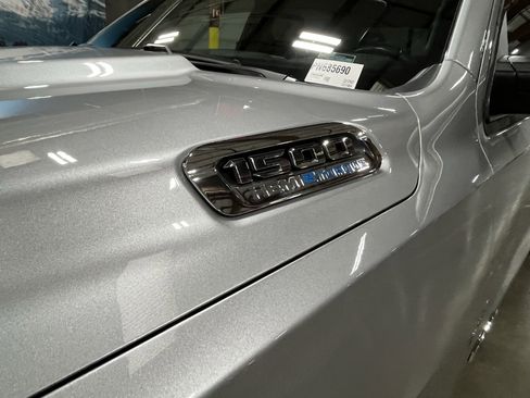 Used 2023 RAM 1500 Big Horn AWD/4WD image 9