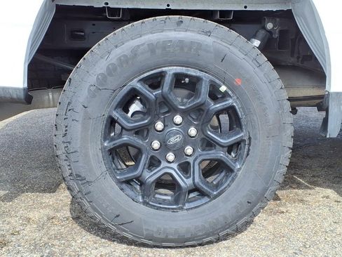 New 2026 Ford F150 XLT w/ FX4 Off-Road Package AWD/4WD image 11